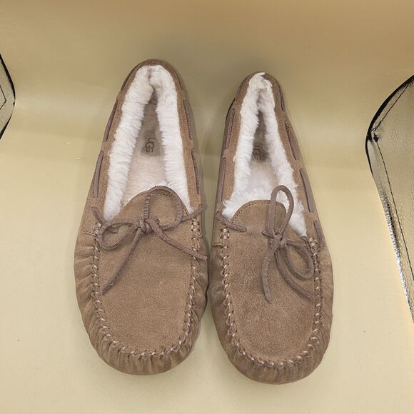 Ugg Dakota Slip On Shoes Loafers Slippers Moccasins Brown Leather Fur Womens 6 - Picture 4 of 10